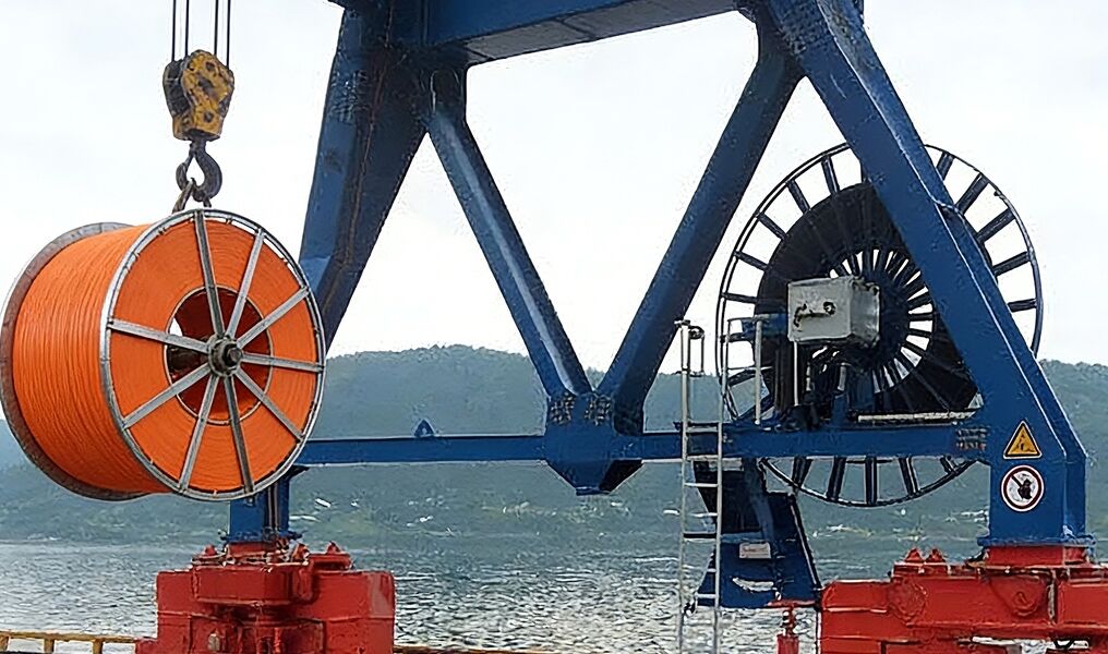 Touret de câble pour grue