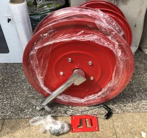 Lutte contre l'incendie escamotable de Metrix de bobine de tuyau d'accessoires du feu avec le réservoir de mousse de vessie